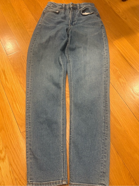 American Eagle Outfitters Denim - American Eagle Outfitters Straight-Leg Jeans in Medium Blue Wash